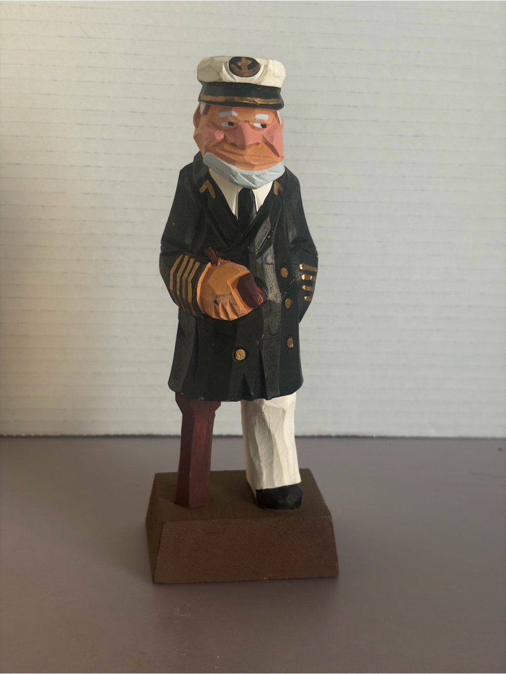 SEA CAPTAIN & FIRST MATE FIGURINE